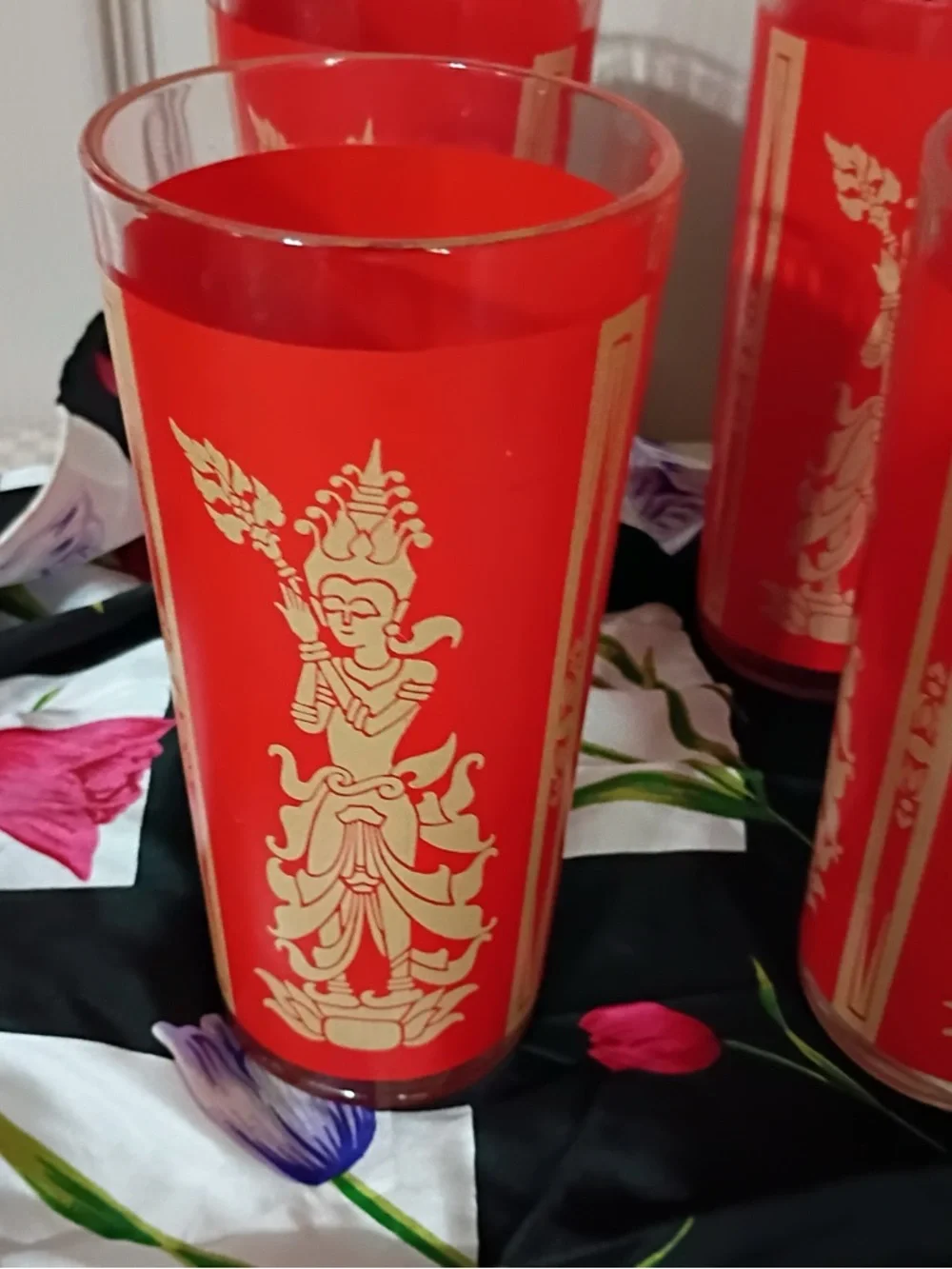 Culver 1960s highball glasses lot of 6 featuring Thai goddess motif in red/gold.